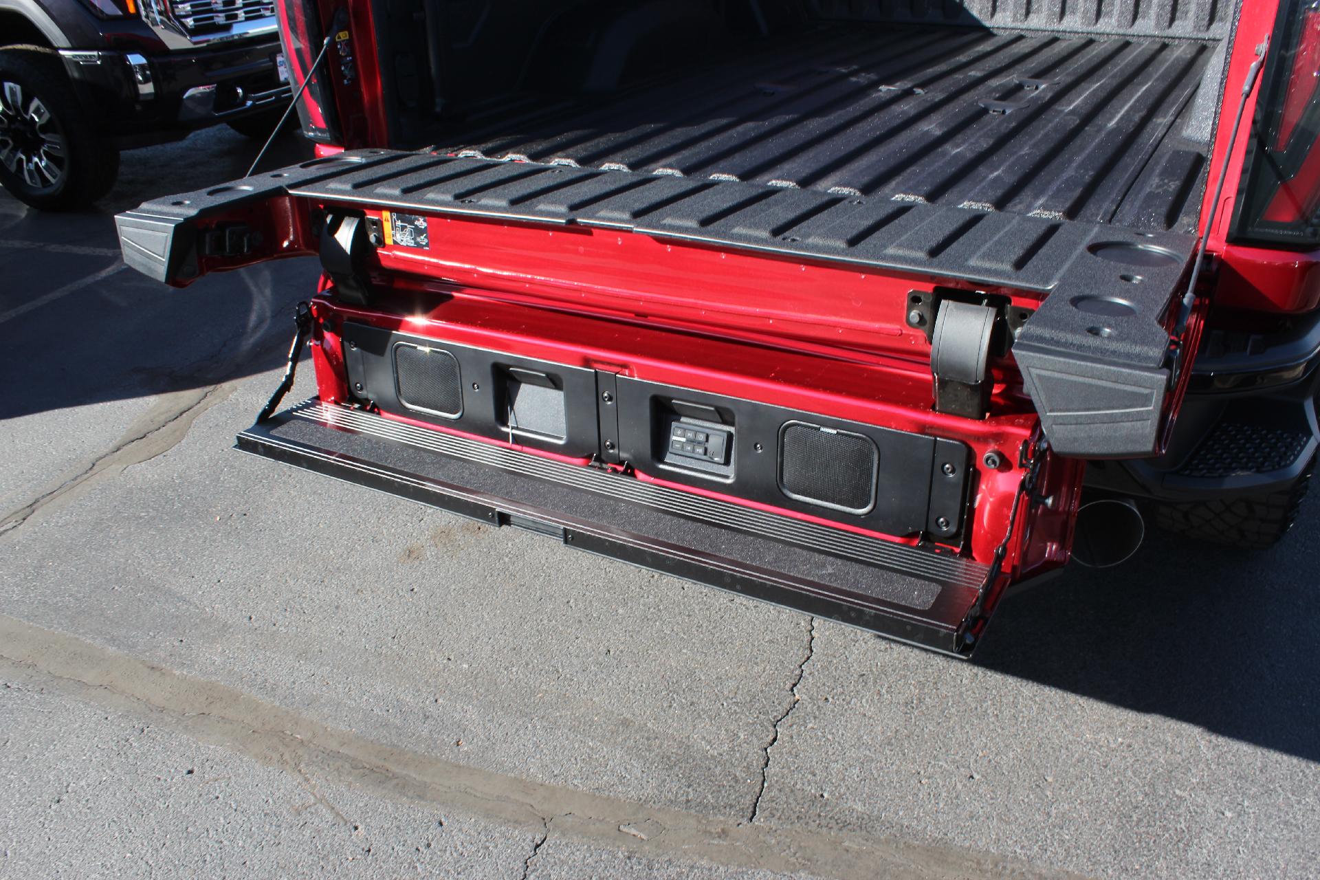 2025 GMC Sierra 2500 HD Vehicle Photo in AURORA, CO 80012-4011