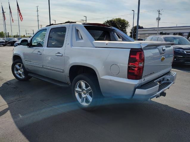 2012 Chevrolet Avalanche Vehicle Photo in GREEN BAY, WI 54304-5303