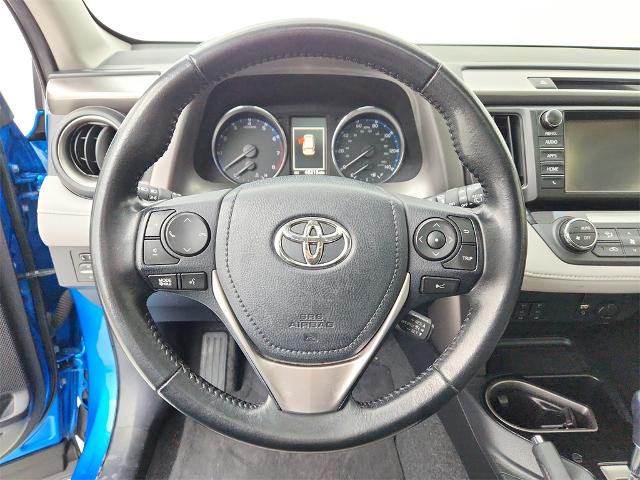 2018 Toyota RAV4 Vehicle Photo in Grapevine, TX 76051