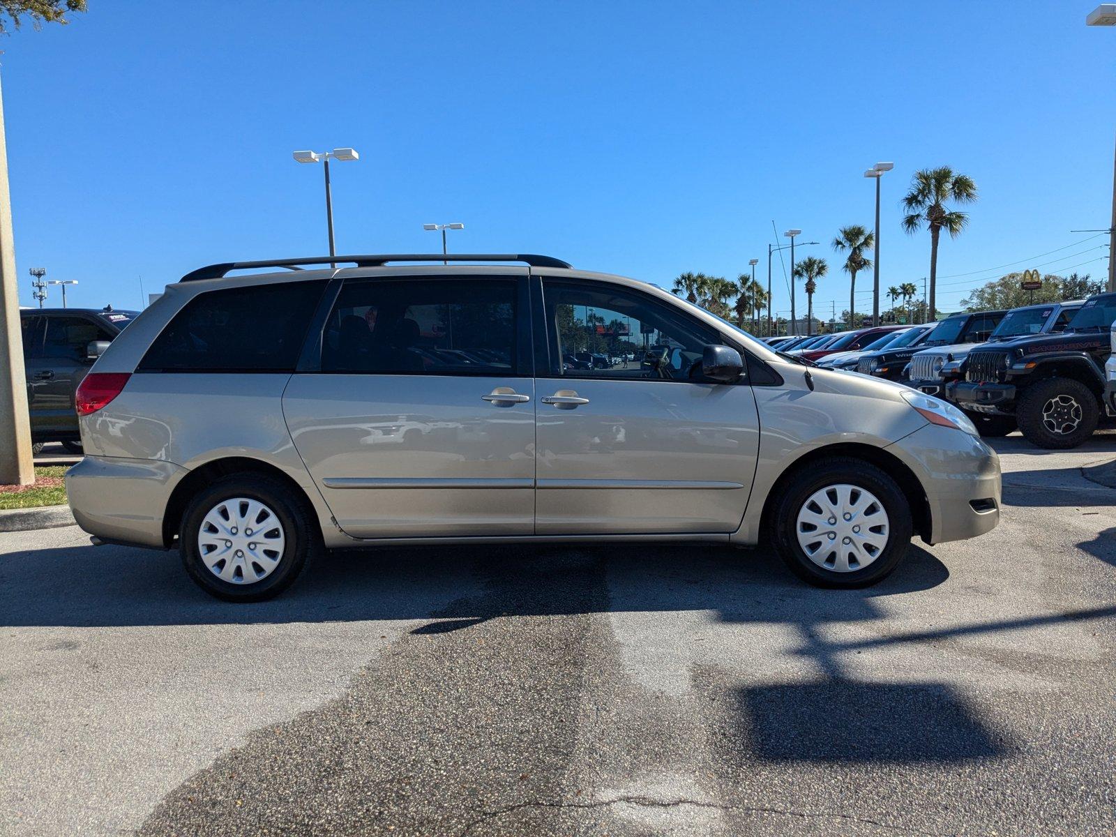 2007 Toyota Sienna Vehicle Photo in Winter Park, FL 32792