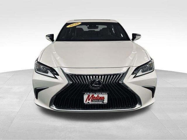 2020 Lexus ES Vehicle Photo in MEDINA, OH 44256-9631