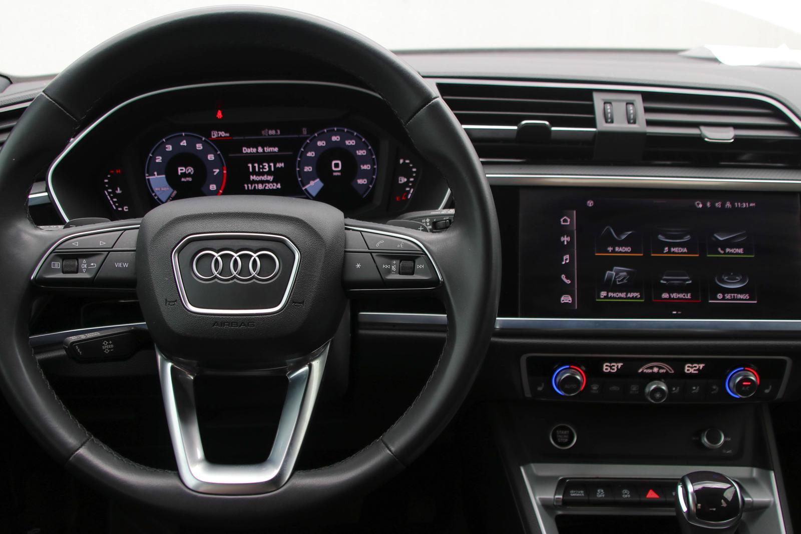 2022 Audi Q3 Vehicle Photo in SUGAR LAND, TX 77478