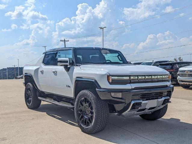 2025 GMC HUMMER EV Pickup Vehicle Photo in POMEROY, OH 45769-1023