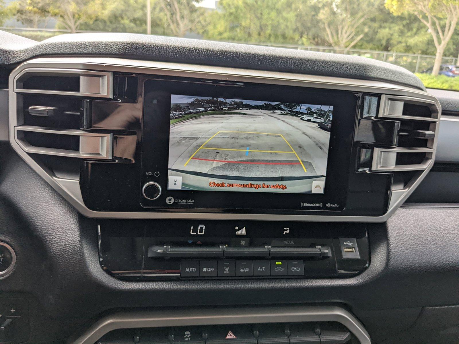 2022 Toyota Tundra 4WD Vehicle Photo in Davie, FL 33331