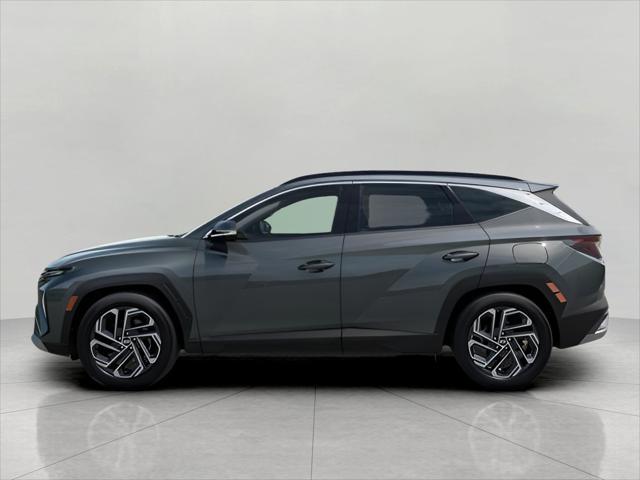 2025 Hyundai TUCSON Hybrid Vehicle Photo in Green Bay, WI 54304