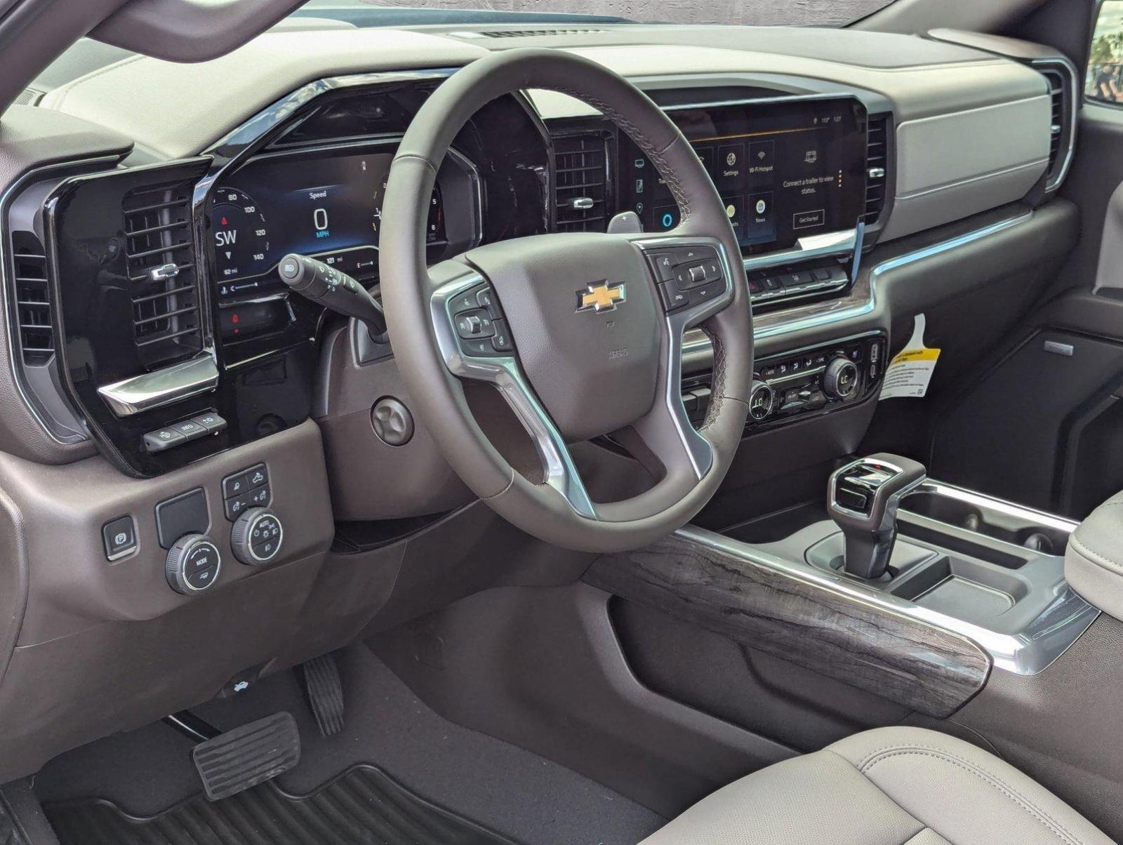 2024 Chevrolet Silverado 1500 Vehicle Photo in PEORIA, AZ 85382-3715