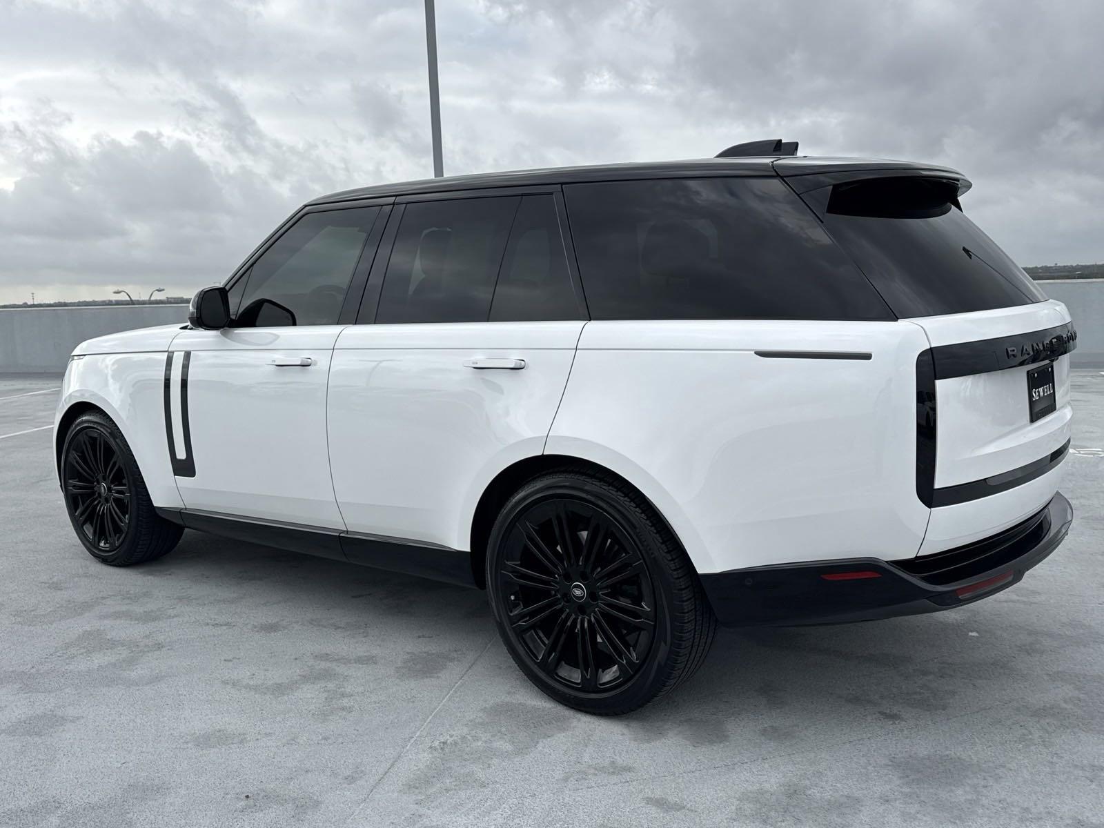 2024 Range Rover Vehicle Photo in AUSTIN, TX 78717