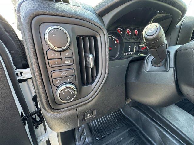 2024 GMC Sierra 1500 Vehicle Photo in LEOMINSTER, MA 01453-2952