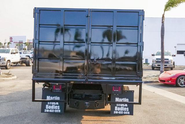 2023 Chevrolet Silverado Chassis Cab Vehicle Photo in VENTURA, CA 93003-8585