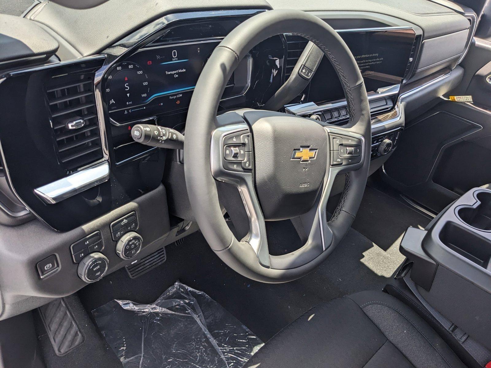 2024 Chevrolet Silverado 2500 HD Vehicle Photo in PEMBROKE PINES, FL 33024-6534