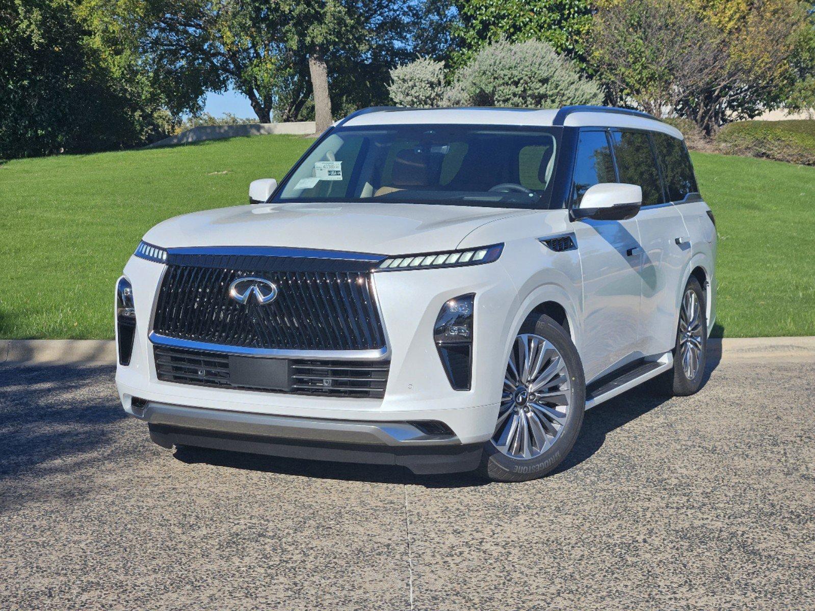 2025 INFINITI QX80 Vehicle Photo in Fort Worth, TX 76132