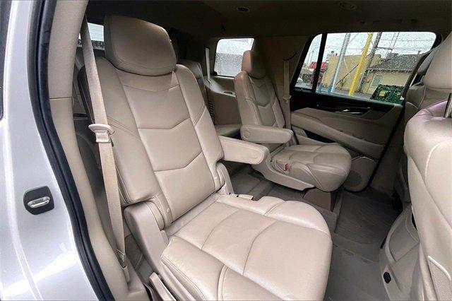 2018 Cadillac Escalade Vehicle Photo in INDEPENDENCE, MO 64055-1314