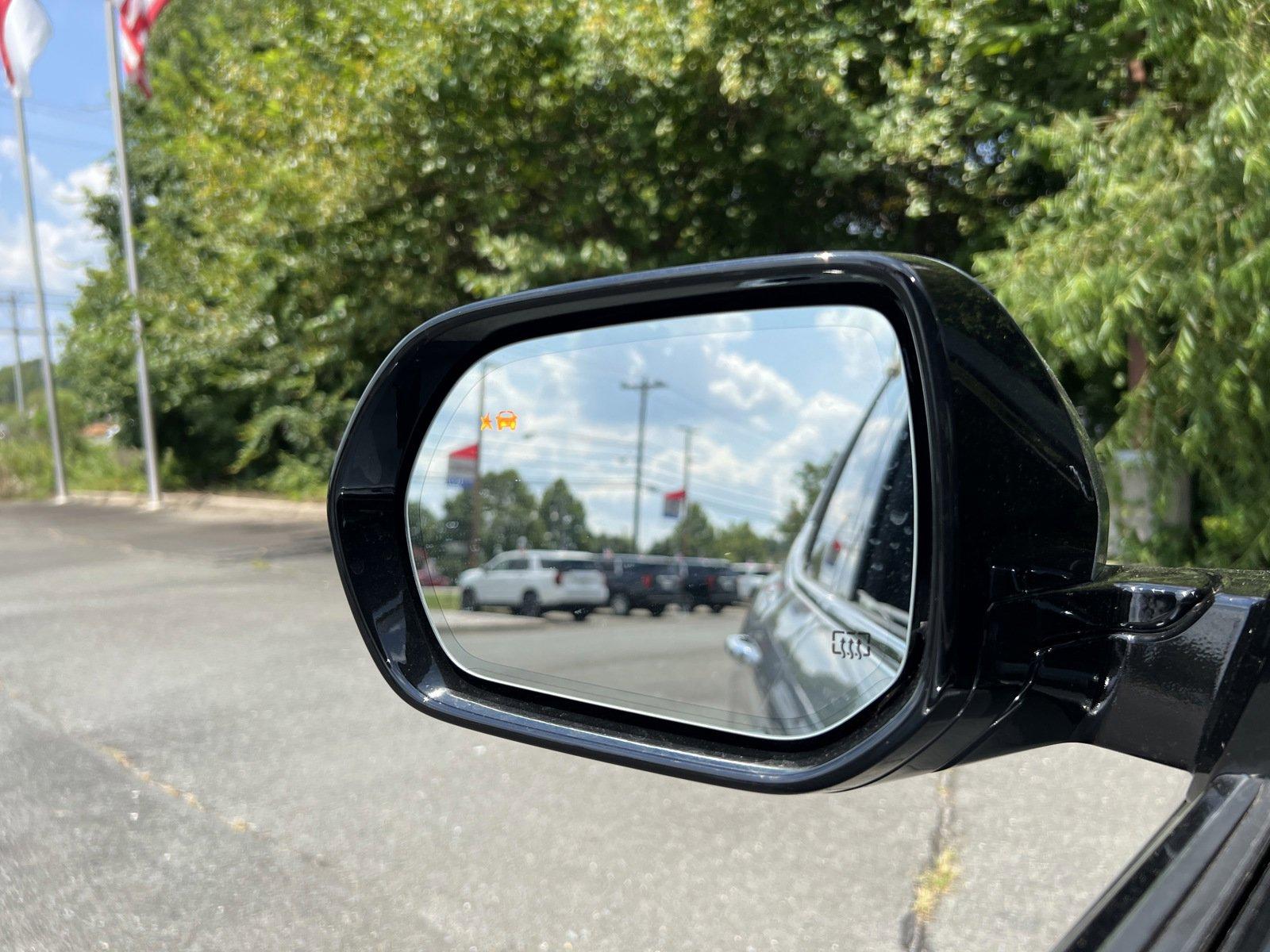 2025 Buick Enclave Vehicle Photo in MONROE, NC 28110-8431