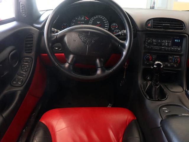 2003 Chevrolet Corvette Vehicle Photo in LIBERTYVILLE, IL 60048-3287