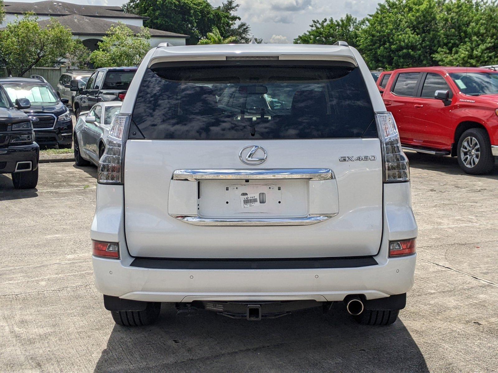 2017 Lexus GX 460 Vehicle Photo in PEMBROKE PINES, FL 33024-6534