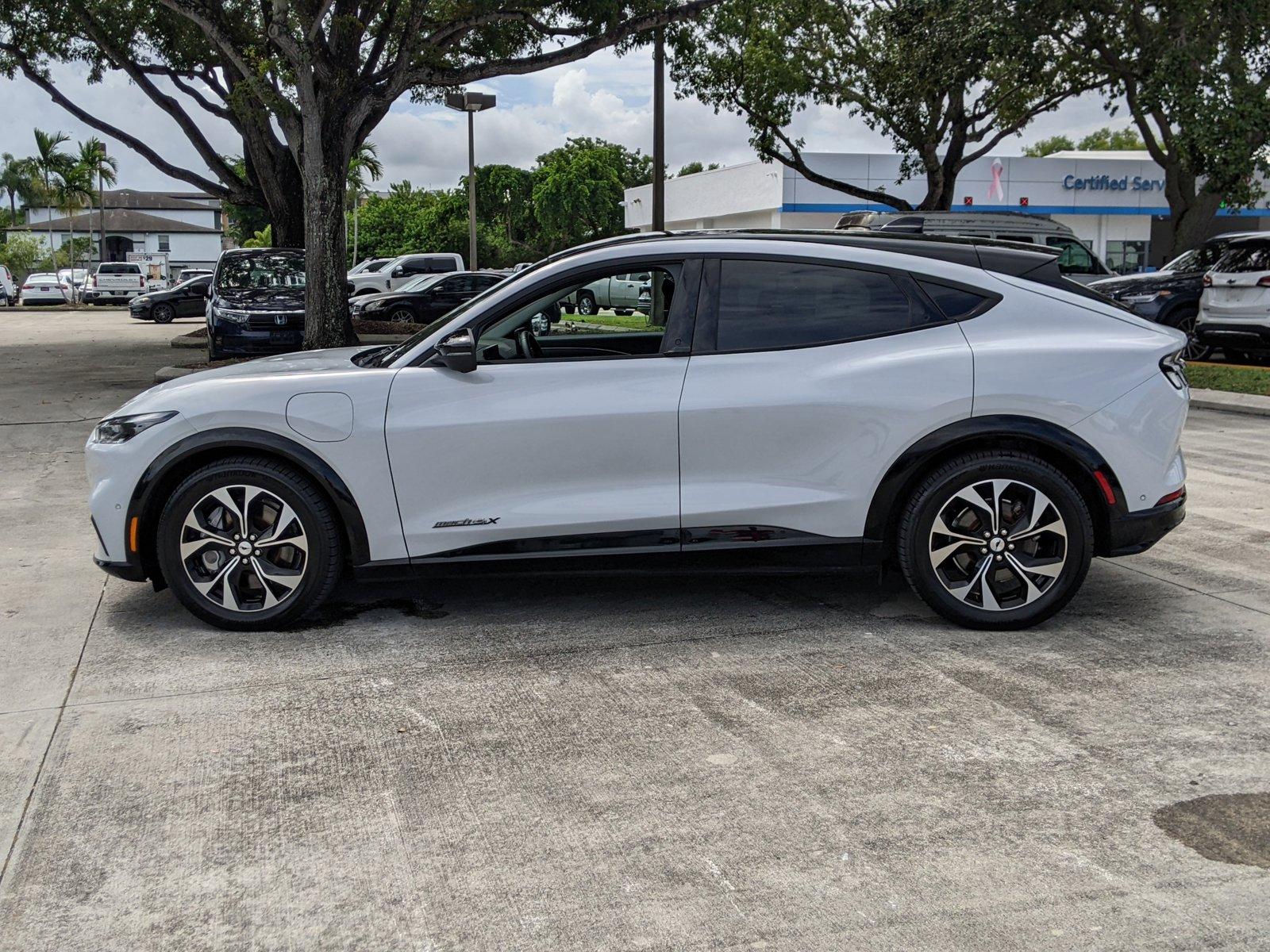 2022 Ford Mustang Mach-E Vehicle Photo in PEMBROKE PINES, FL 33024-6534