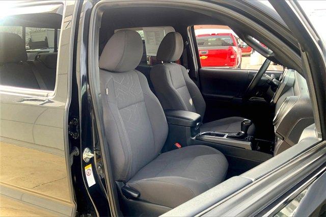 2018 Toyota Tacoma Vehicle Photo in TOPEKA, KS 66609-0000