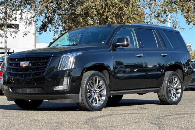 2020 Cadillac Escalade Vehicle Photo in ELK GROVE, CA 95757-8703