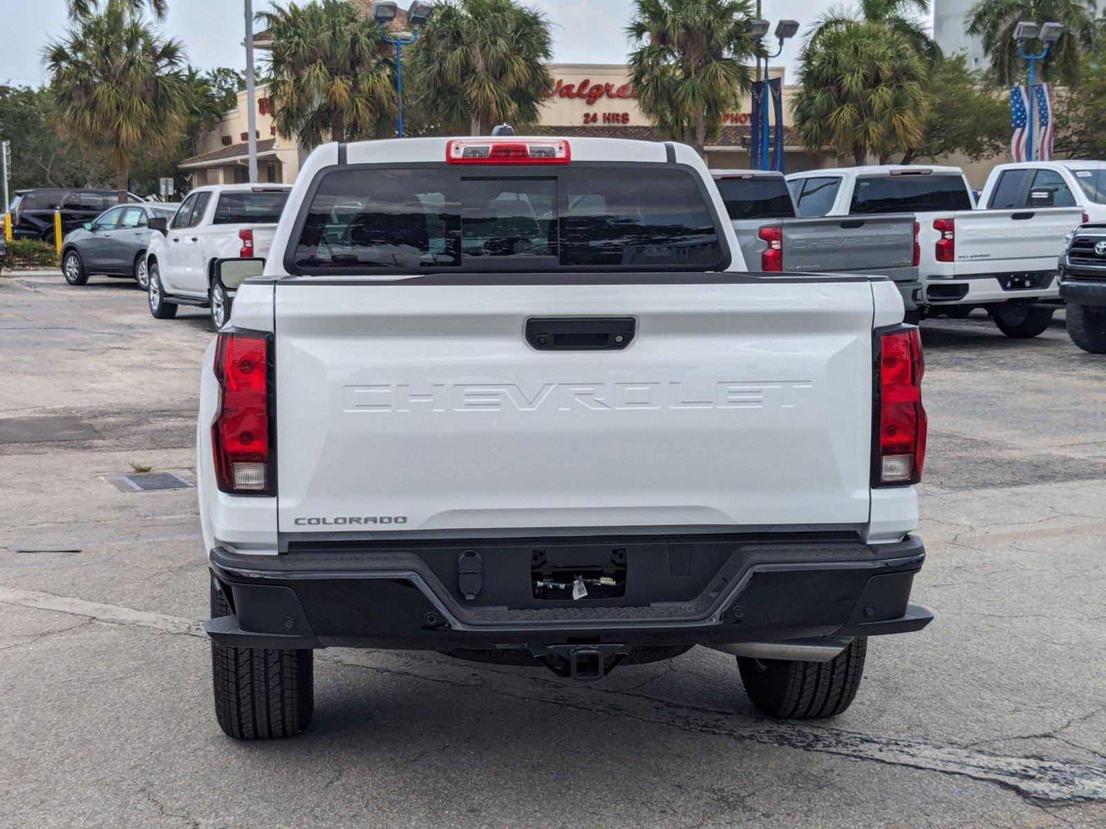 2024 Chevrolet Colorado Vehicle Photo in MIAMI, FL 33172-3015