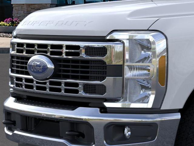 2024 Ford Super Duty F-350 SRW Vehicle Photo in Weatherford, TX 76087