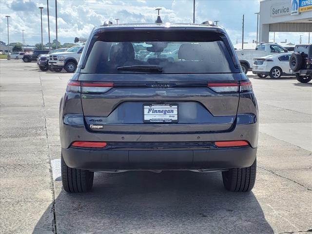 2024 Jeep Grand Cherokee Vehicle Photo in ROSENBERG, TX 77471