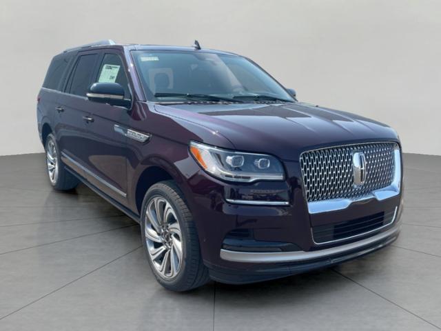 2023 Lincoln Navigator L Vehicle Photo in Neenah, WI 54956