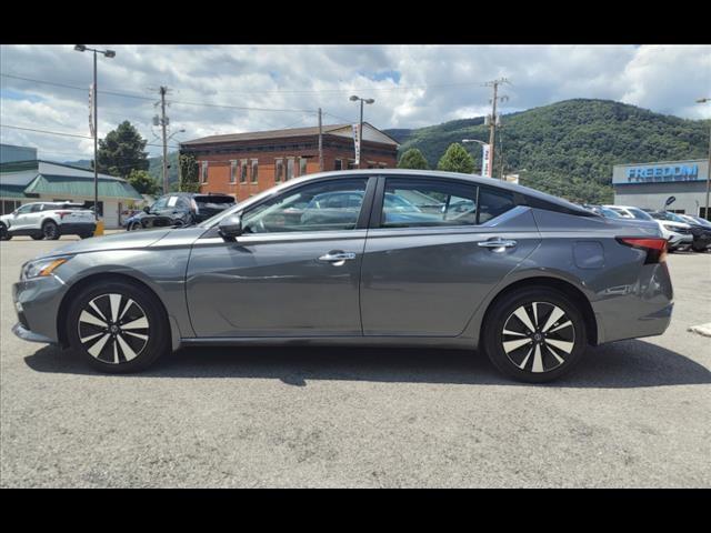 Used 2021 Nissan Altima SV with VIN 1N4BL4DW0MN410401 for sale in Big Stone Gap, VA