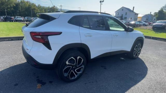 2025 Chevrolet Trax Vehicle Photo in THOMPSONTOWN, PA 17094-9014