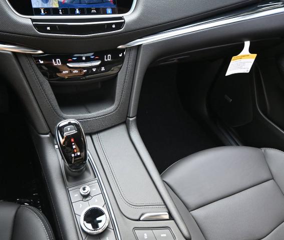 2024 Cadillac XT5 Vehicle Photo in NORWOOD, MA 02062-5222