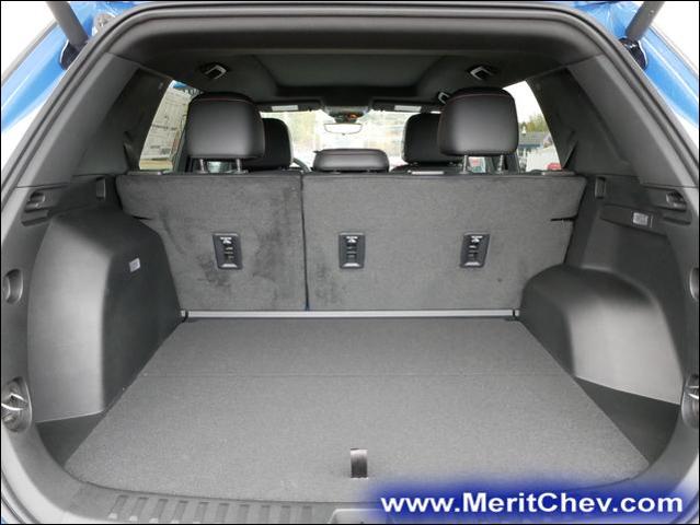 2025 Chevrolet Equinox Vehicle Photo in MAPLEWOOD, MN 55119-4794