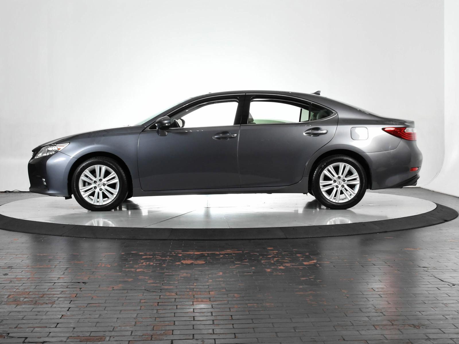 2014 Lexus ES 350 Vehicle Photo in DALLAS, TX 75235