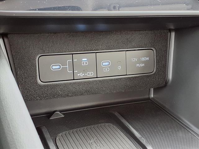 2025 Hyundai SONATA Hybrid Vehicle Photo in Peoria, IL 61615