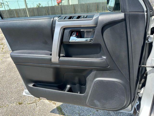 2021 Toyota 4Runner Vehicle Photo in TUPELO, MS 38801-6508