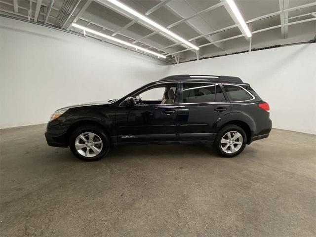 2013 Subaru Outback Vehicle Photo in PORTLAND, OR 97225-3518