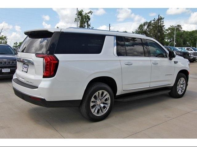 2024 GMC Yukon XL Vehicle Photo in ROSENBERG, TX 77471-5675