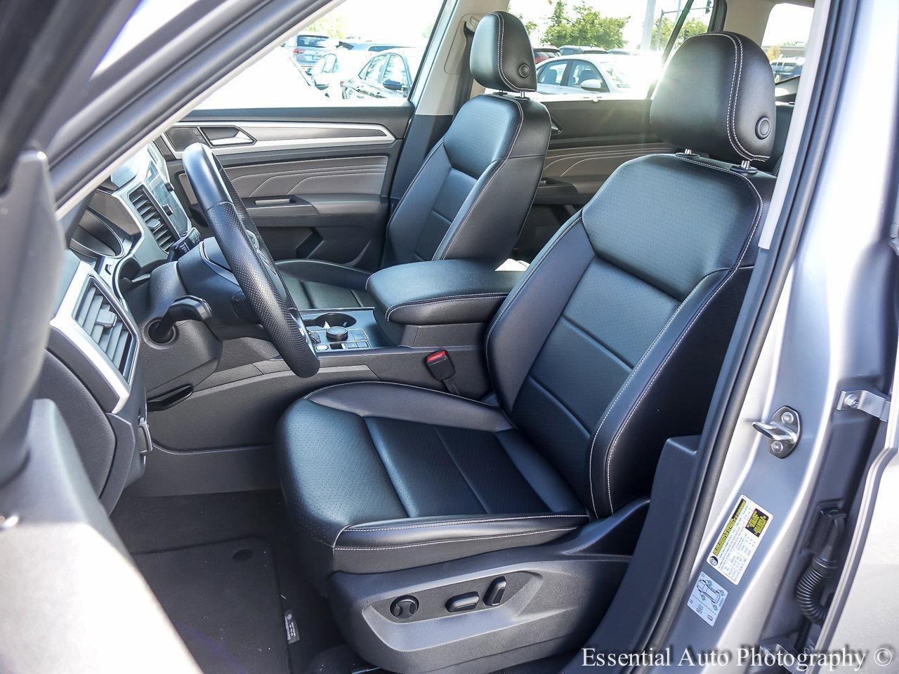 2021 Volkswagen Atlas Vehicle Photo in Saint Charles, IL 60174