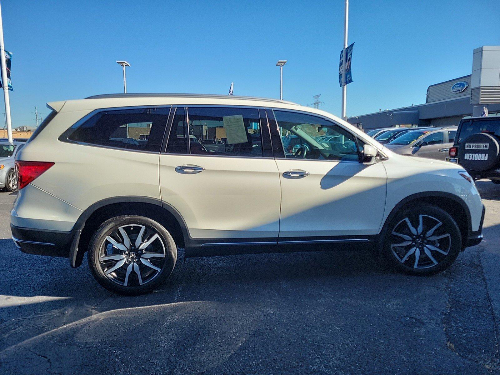 2019 Honda Pilot Vehicle Photo in Plainfield, IL 60586