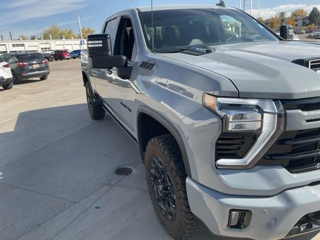 2024 Chevrolet Silverado 2500 HD Vehicle Photo in ENGLEWOOD, CO 80113-6708