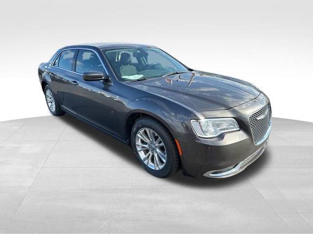 2020 Chrysler 300 Vehicle Photo in MEDINA, OH 44256-9631