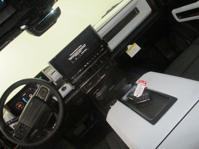 2024 GMC HUMMER EV Pickup Vehicle Photo in BATTLE CREEK, MI 49037-8454