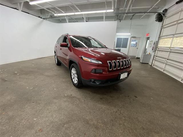 2017 Jeep Cherokee Vehicle Photo in PORTLAND, OR 97225-3518