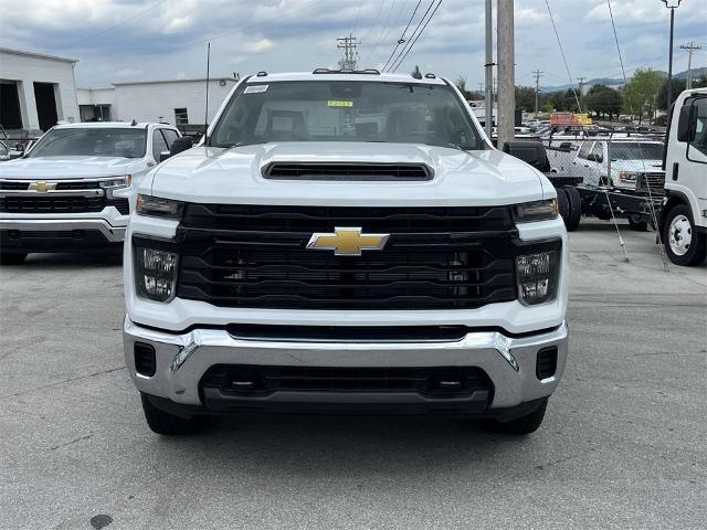 2024 Chevrolet Silverado 3500 HD Vehicle Photo in ALCOA, TN 37701-3235