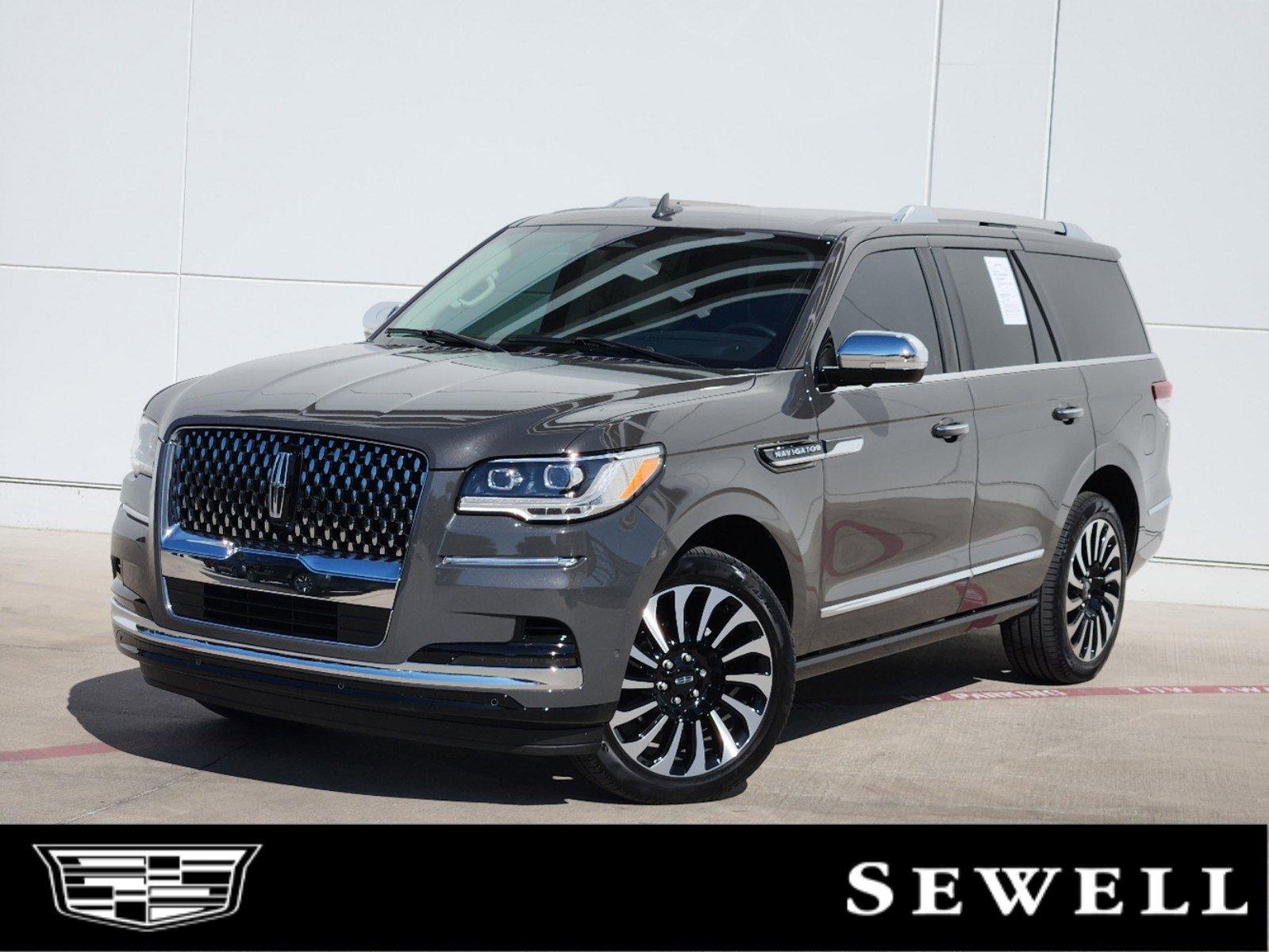 2024 Lincoln Navigator Vehicle Photo in GRAPEVINE, TX 76051-8302