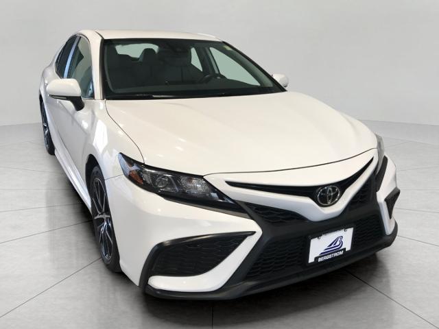 2022 Toyota Camry Vehicle Photo in GREEN BAY, WI 54303-3330