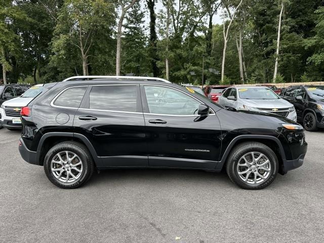 2018 Jeep Cherokee Vehicle Photo in SAINT JAMES, NY 11780-3219