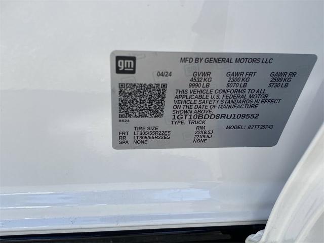 2024 GMC HUMMER EV Pickup Vehicle Photo in GOODYEAR, AZ 85338-1310