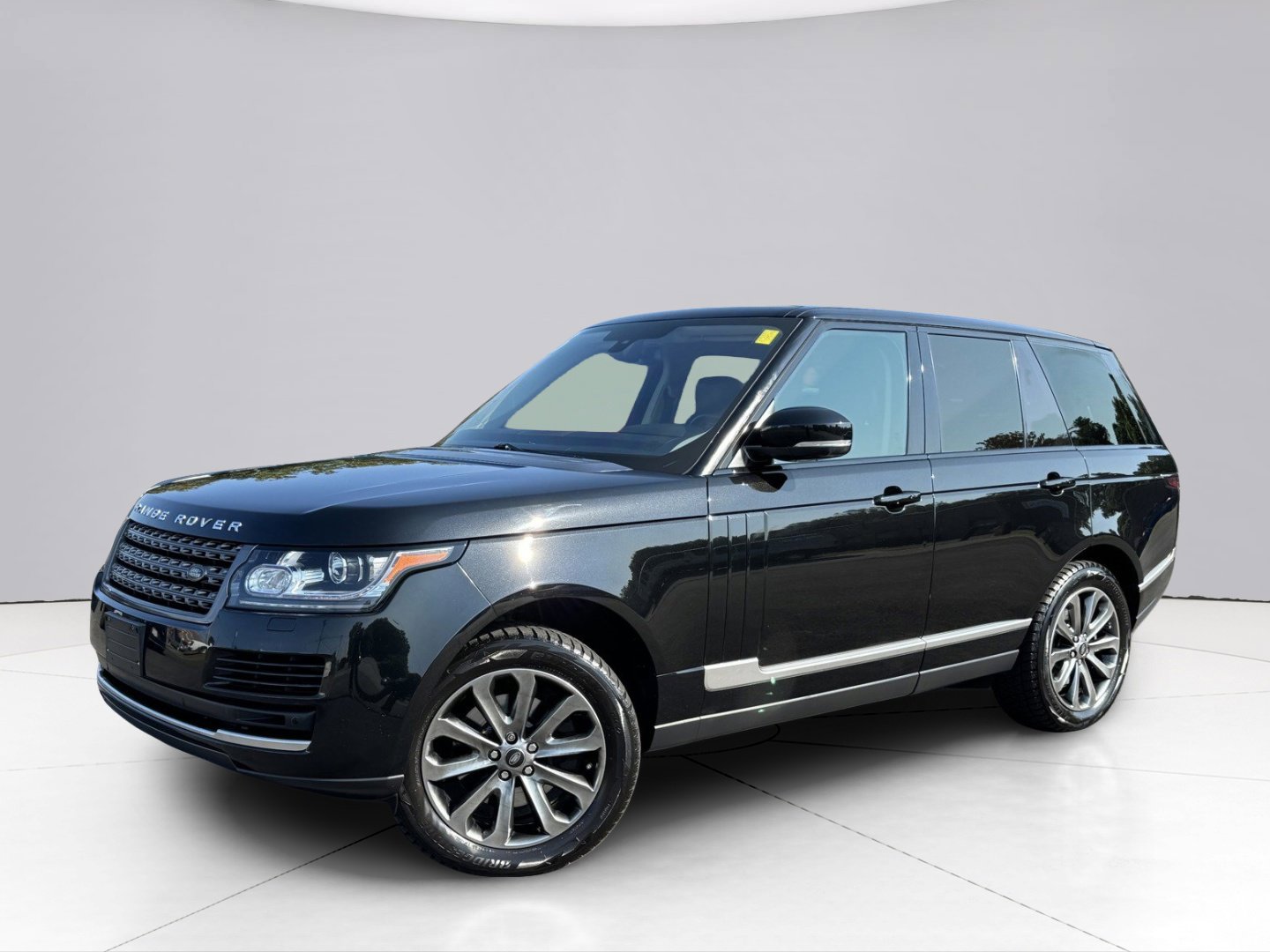 2016 Land Rover Range Rover Vehicle Photo in LEOMINSTER, MA 01453-2952