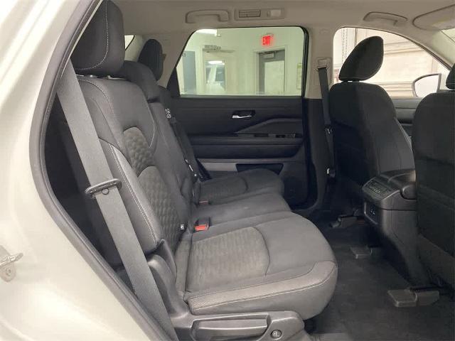 2022 Nissan Pathfinder Vehicle Photo in PORTLAND, OR 97225-3518