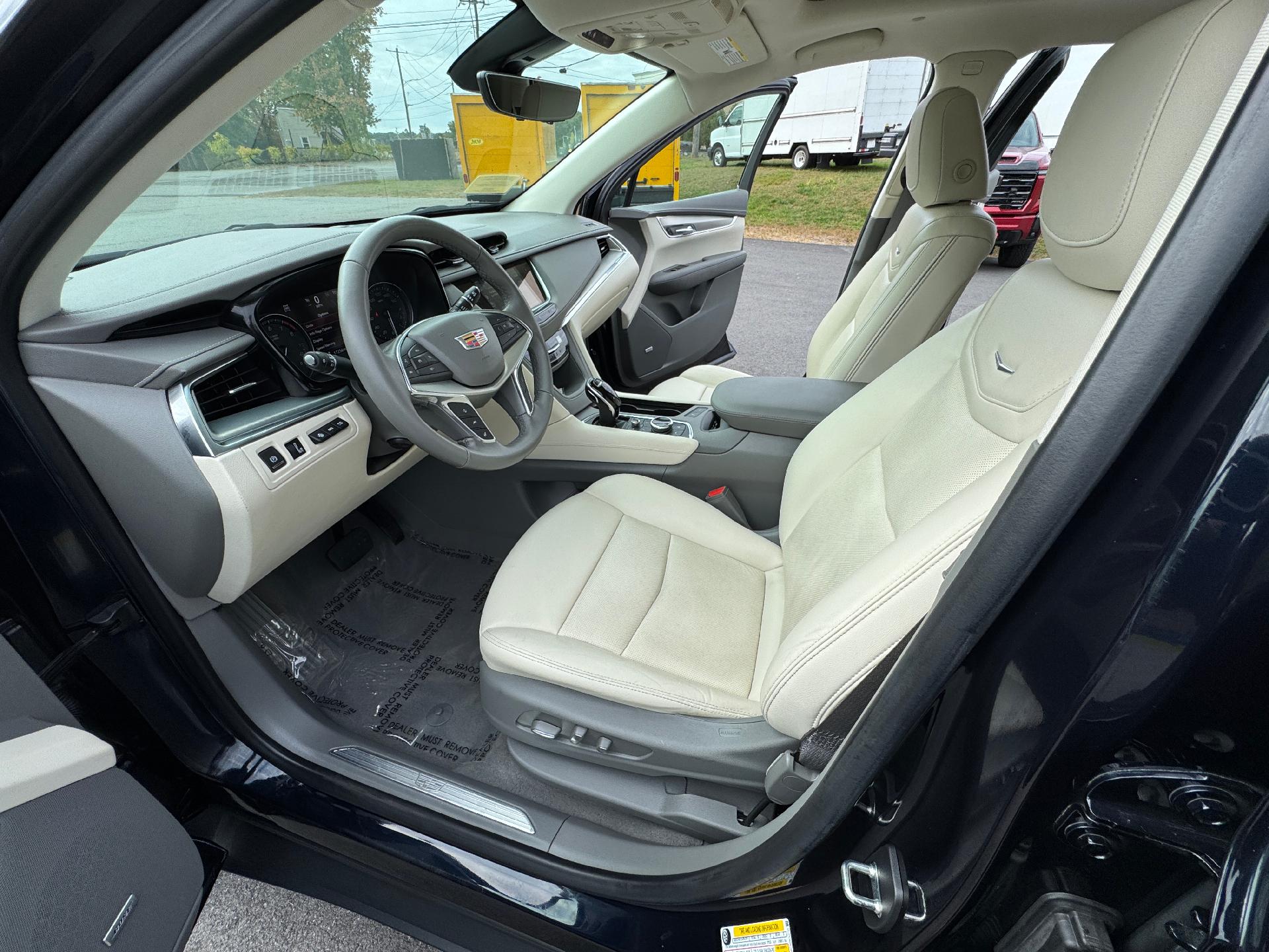 2021 Cadillac XT5 Vehicle Photo in LEOMINSTER, MA 01453-2952