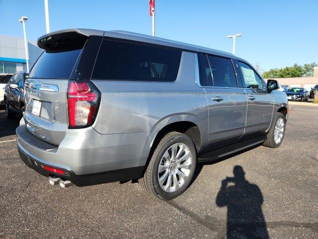 2024 Chevrolet Suburban Vehicle Photo in SAUK CITY, WI 53583-1301